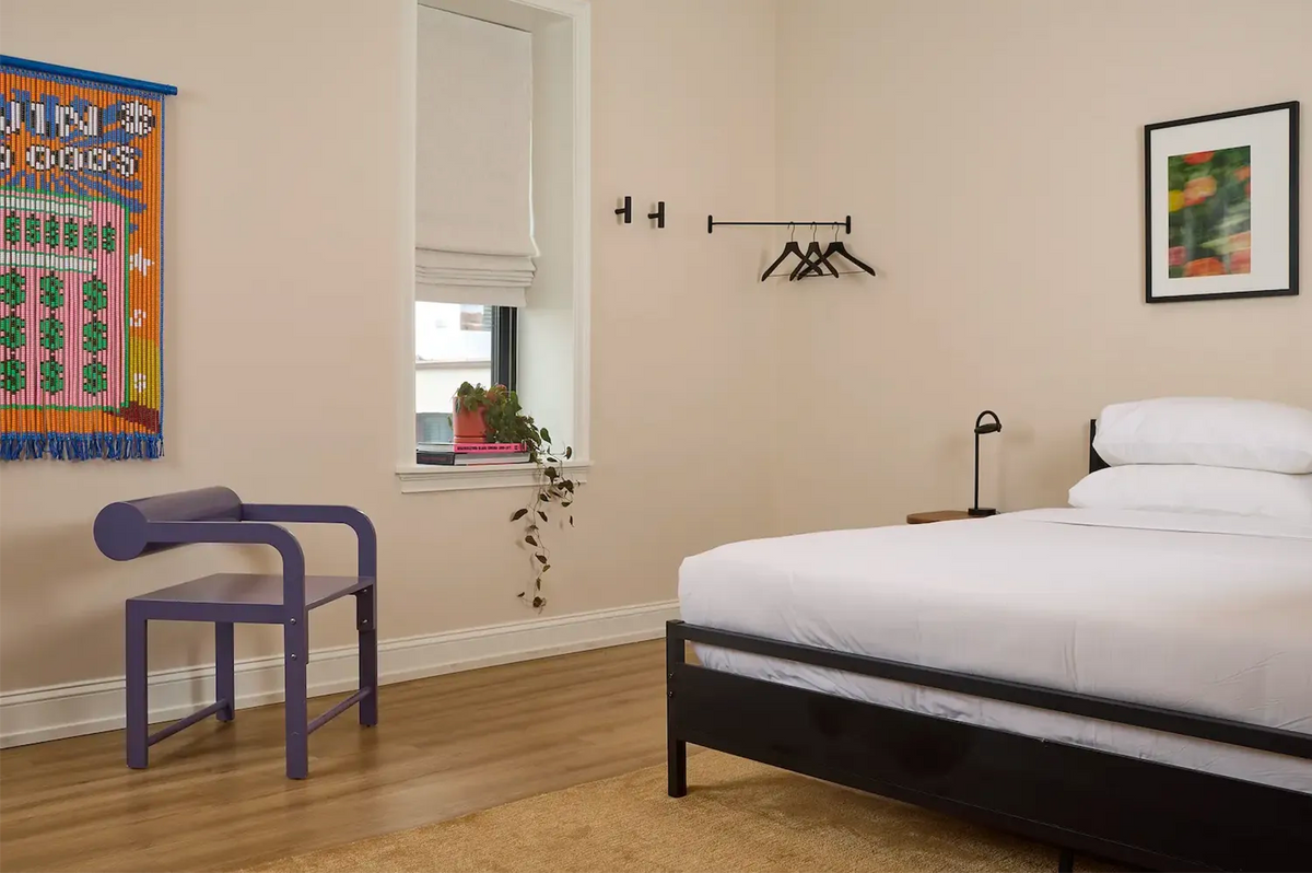 A guest room at Yowie